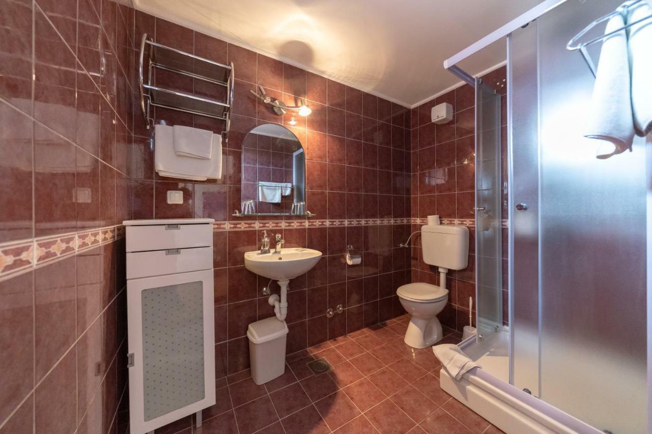 Hotel Hygge Biograd Na Moru Exterior photo